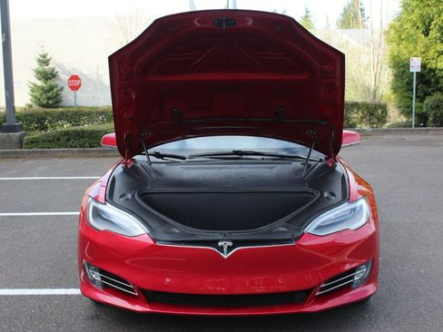 Used 2020 Tesla Model S Long Range Plus AWD/4WD image 32