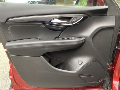 Used 2023 Buick Envision Essence FWD image 15
