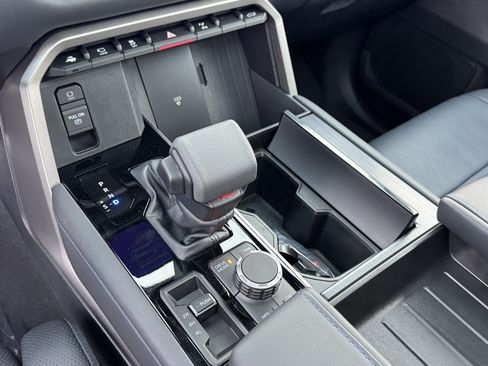 New 2026 Toyota Tundra Platinum AWD/4WD image 19