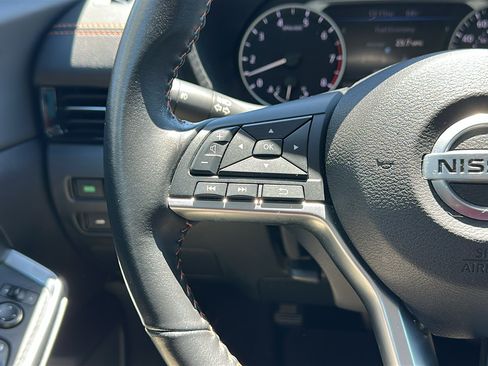 Certified 2023 Nissan Sentra SR w/ Trunk Package FWD image 16