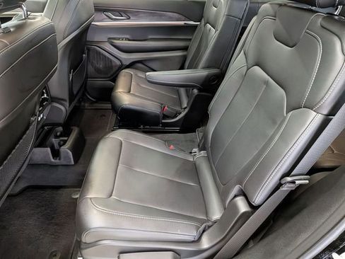 New 2025 Jeep Grand Cherokee L Limited image 24