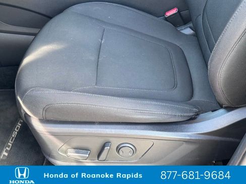 Used 2022 Hyundai Tucson SEL image 24