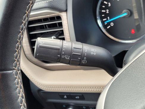 Used 2024 Ford Expedition Max Limited image 22