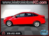 Used 2015 Ford Focus SE w/ Reverse Sensing Package image 2