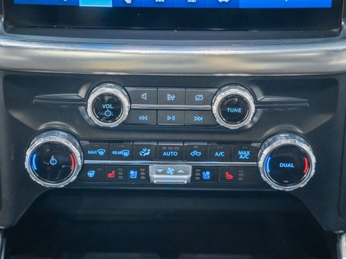 Used 2023 Ford F150 Lariat w/ Equipment Group 502A High image 27