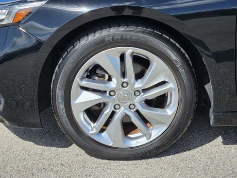 Used 2020 Honda Accord LX image 9