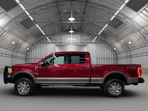 Used 2019 Ford F250 King Ranch w/ King Ranch Ultimate Package AWD/4WD image 2