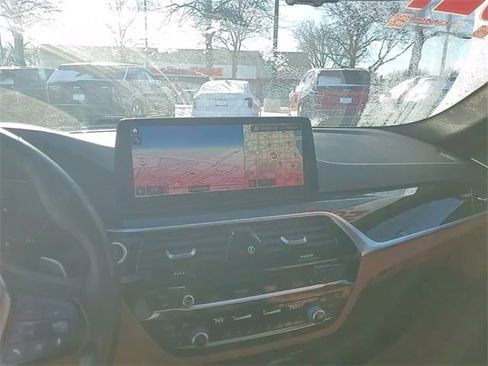 Used 2021 BMW 540i xDrive w/ Convenience Package image 21