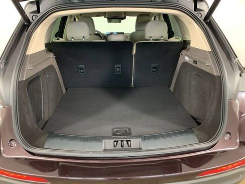 Used 2023 Lincoln Corsair AWD w/ Equipment Group 101A image 13