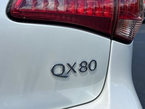Used 2015 INFINITI QX80 4WD w/ Deluxe Technology Package image 5