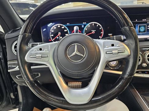 Used 2020 Mercedes-Benz S 560 Sedan image 30
