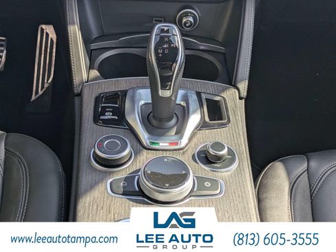 Used 2022 Alfa Romeo Stelvio Ti w/ Active Assist Plus Package AWD/4WD image 17