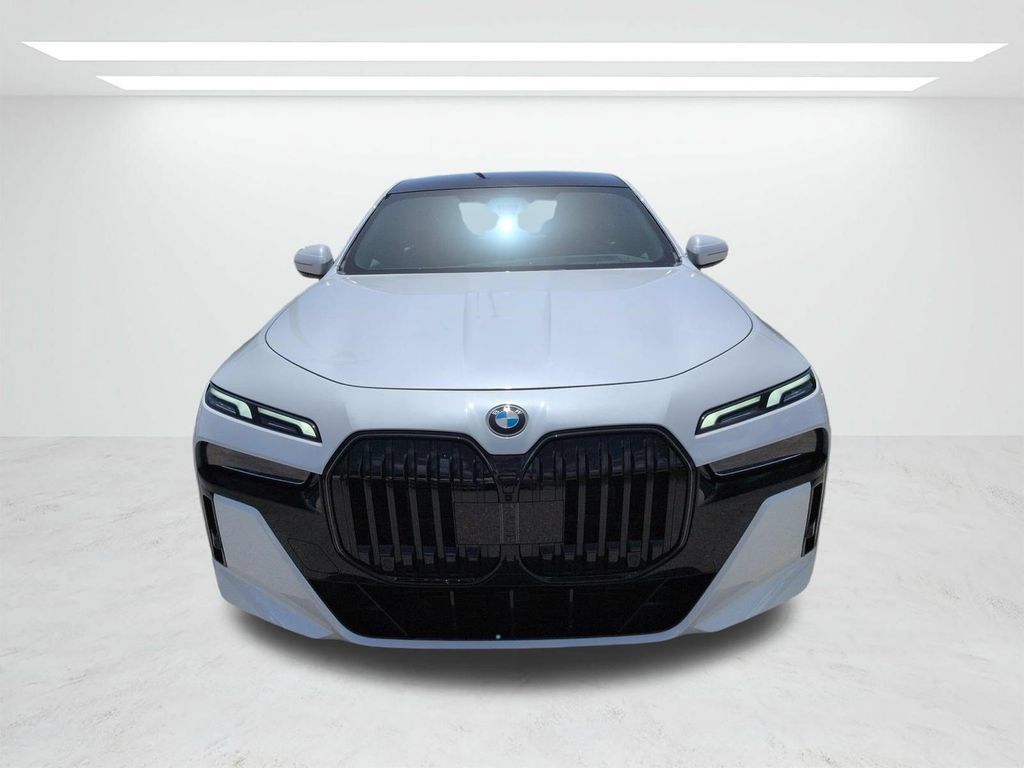 New 2026 BMW 740i xDrive AWD/4WD image 9