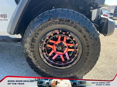 Used 2022 Jeep Gladiator Rubicon w/ LED Lighting Group image 21