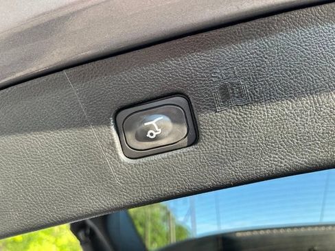 Used 2022 Ford Edge ST-Line AWD/4WD image 9