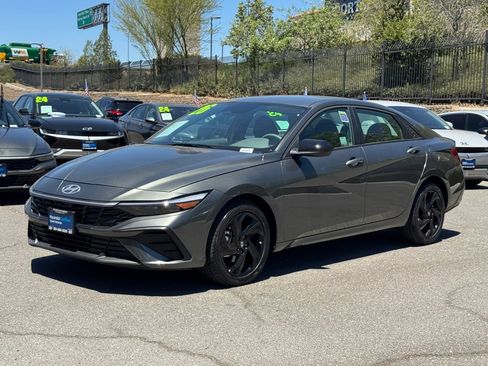 Certified 2026 Hyundai Elantra Sport FWD image 2