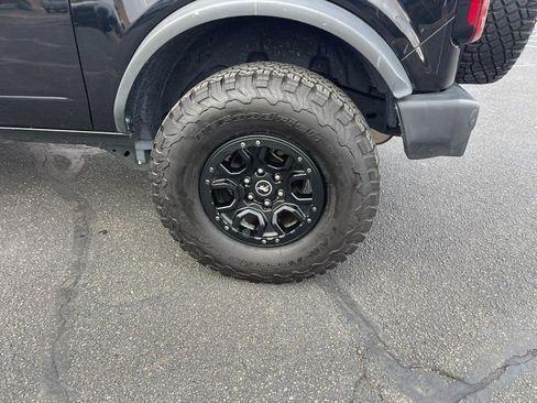 Used 2022 Ford Bronco Wildtrak image 5