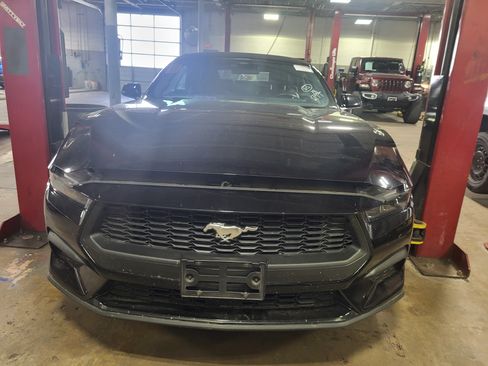 Used 2025 Ford Mustang Premium RWD image 22