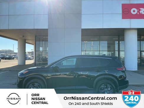 New 2026 Nissan Rogue SV w/ Cold Weather Package image 8