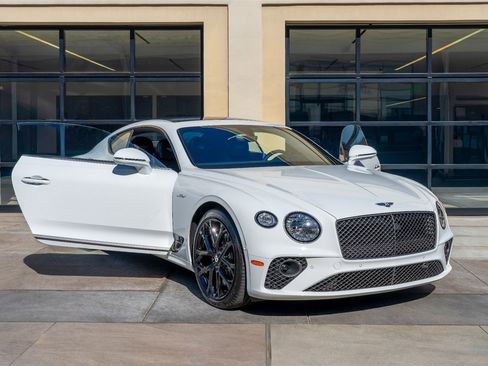 Used 2024 Bentley Continental GT Speed image 34