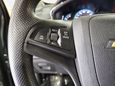 Used 2020 Chevrolet Trax LS w/ Tint and Cruise Package FWD image 11