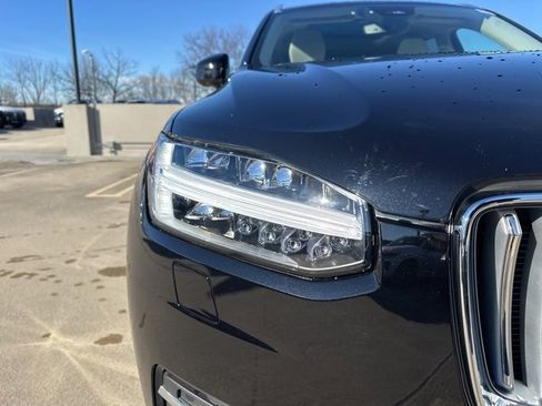 Certified 2024 Volvo XC90 T8 Plus w/ Protection Package Premier image 11