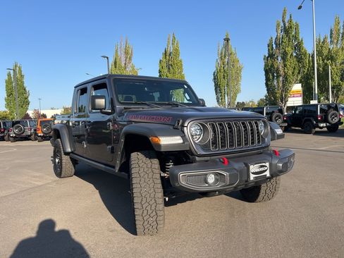 Certified 2024 Jeep Gladiator Rubicon w/ Technology Group image 8