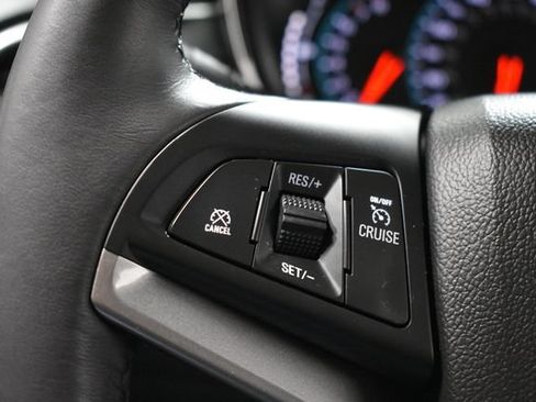 Certified 2022 Chevrolet Trax LT w/ LT Convenience Package FWD image 15