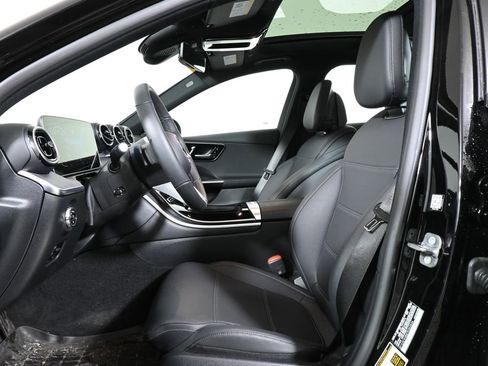 Used 2026 Mercedes-Benz C 300 4MATIC Sedan image 3