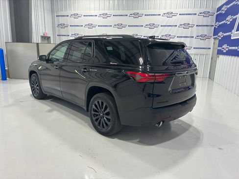 Used 2022 Chevrolet Traverse RS w/ LPO, Floor Liner Package FWD image 4