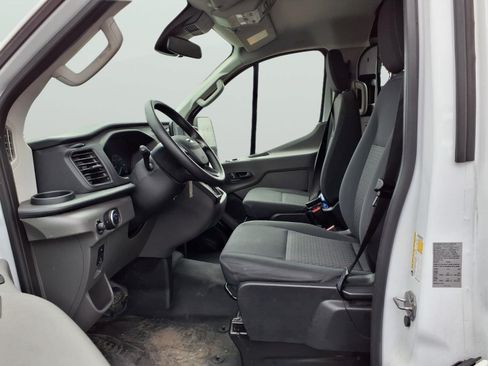 Used 2024 Ford Transit 250 Low Roof w/ Exterior Upgrade Package RWD image 13