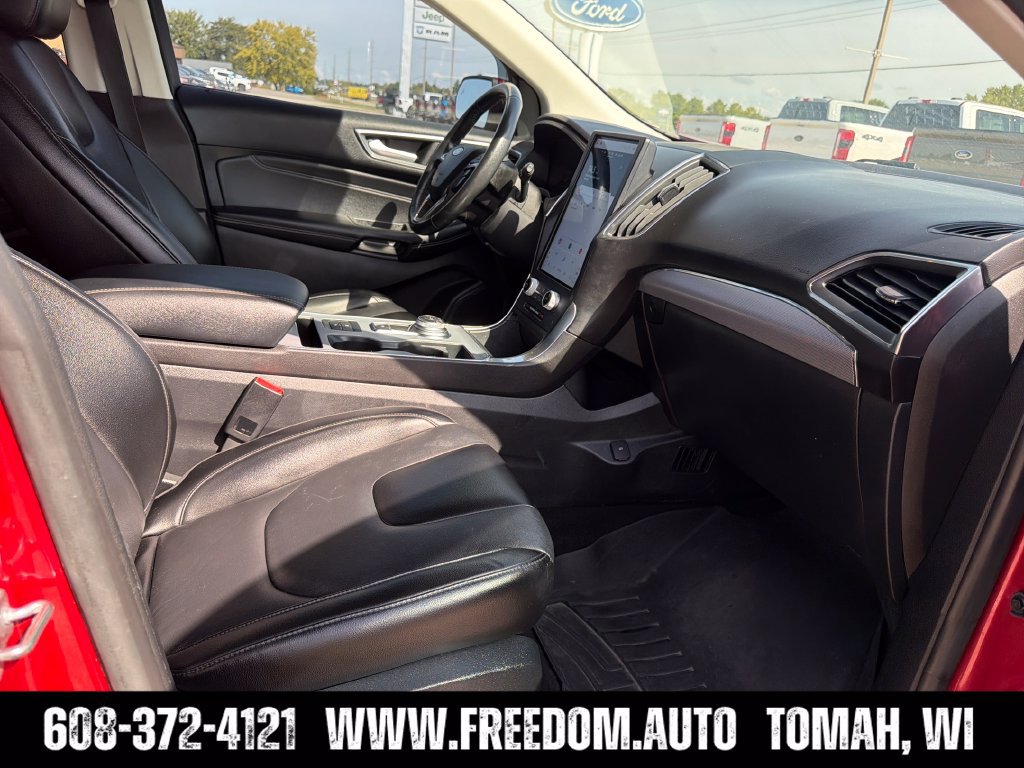 Used 2022 Ford Edge Titanium AWD/4WD image 34