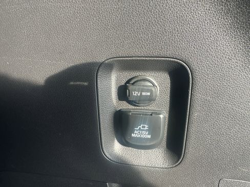 Used 2024 Kia Carnival SX Prestige image 18