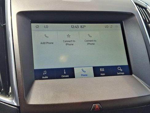 Used 2020 Ford Edge Titanium AWD/4WD image 17