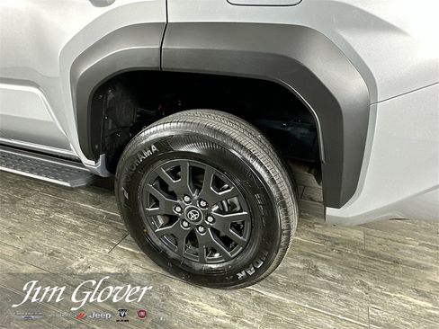 Used 2025 Toyota 4Runner SR5 image 12