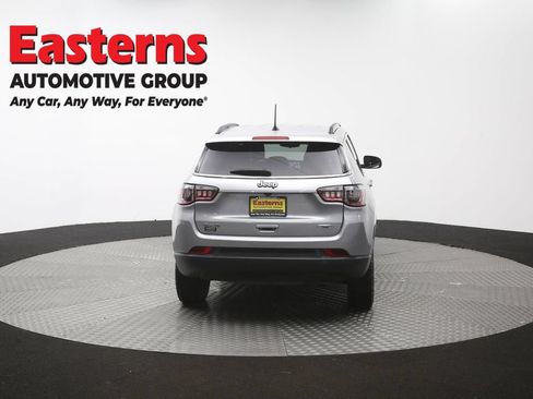Used 2022 Jeep Compass Latitude AWD/4WD image 35