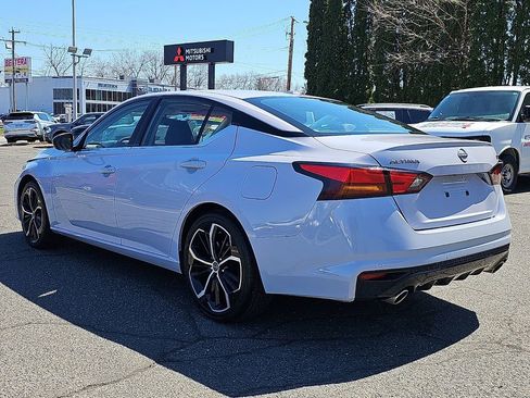 Used 2024 Nissan Altima 2.5 SR FWD image 4