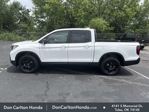 New 2026 Honda Ridgeline Black Edition image 9