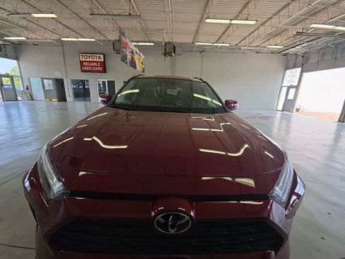 Used 2024 Toyota RAV4 XLE FWD image 2