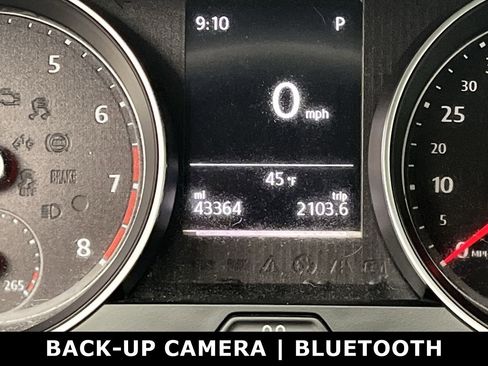 Used 2020 Volkswagen Golf 4-Door image 14