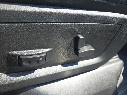 Used 2024 RAM 2500 Limited image 31