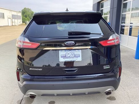 Used 2020 Ford Edge SEL w/ Cold Weather Package FWD image 11