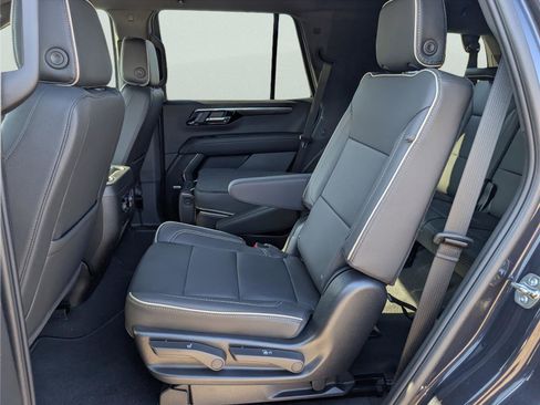 New 2025 Chevrolet Tahoe Premier image 10