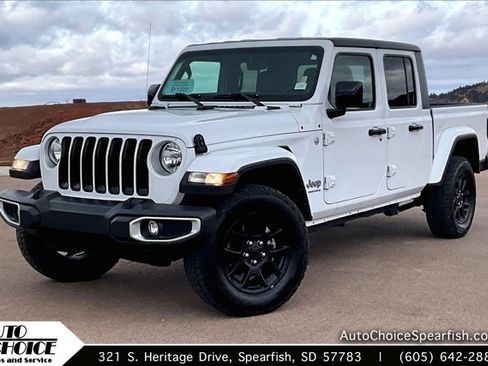 Used 2023 Jeep Gladiator Overland image 1