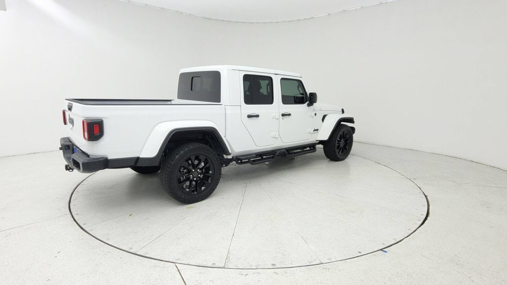 Used 2025 Jeep Gladiator Sport AWD/4WD image 7