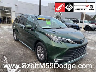 Used 2024 Toyota Sienna XLE