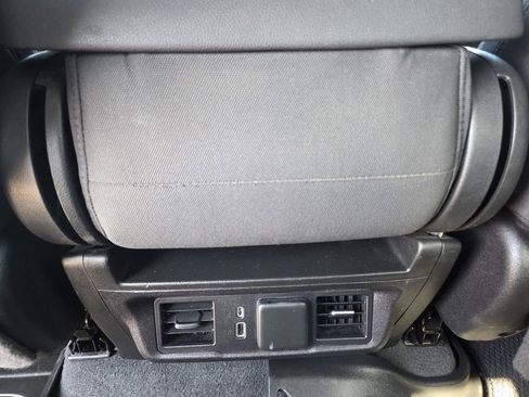 Used 2022 Chevrolet Silverado 1500 LT w/ Protection Package image 16