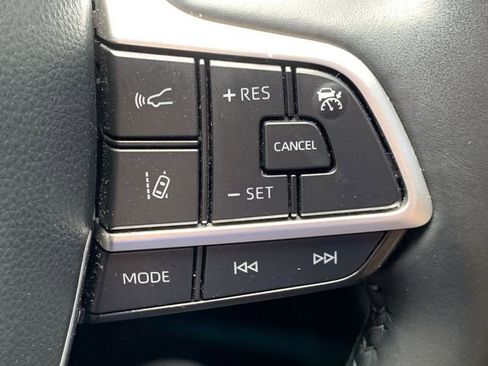 Used 2022 Toyota Highlander XSE image 29