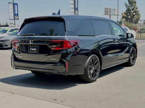 Used 2025 Honda Odyssey Sport-L image 10