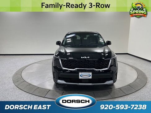 New 2026 Kia Sorento LX image 2